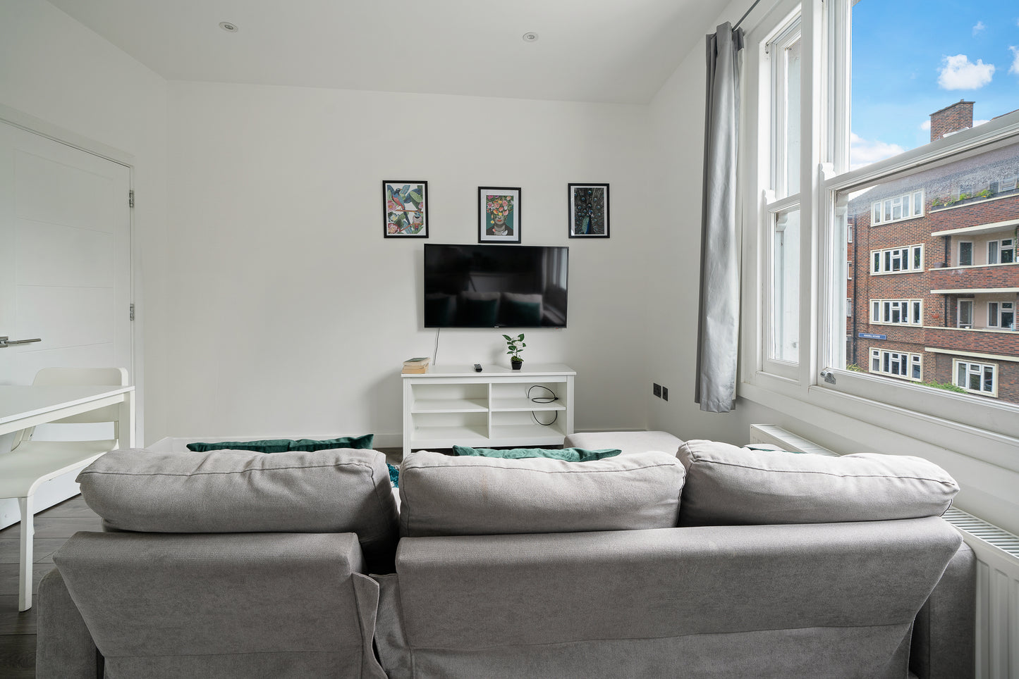 Stunning and Modern Apartment