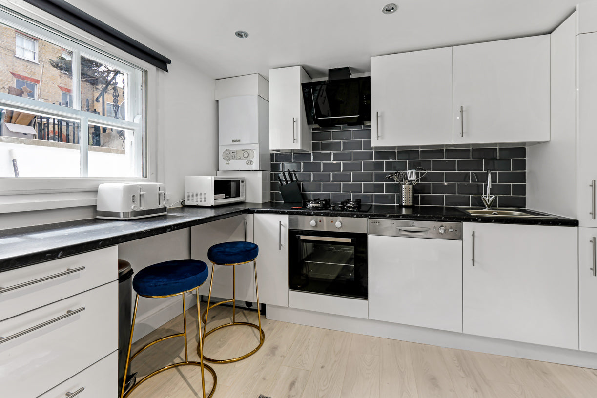 Kings Cross Charm: Simple and Cosy Flat