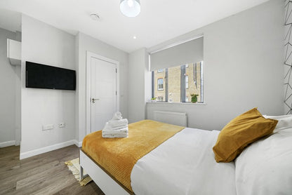 Compact and Cosy studio - In Kings Cross station