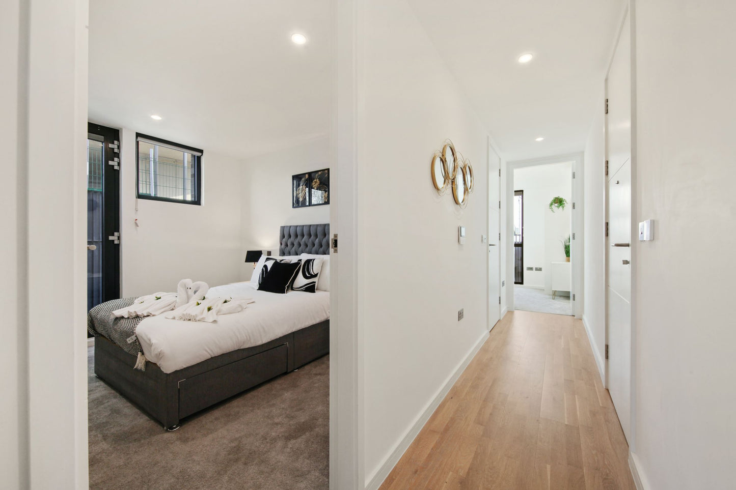 The Luxurious Vale in Acton , Balcony & En-suite