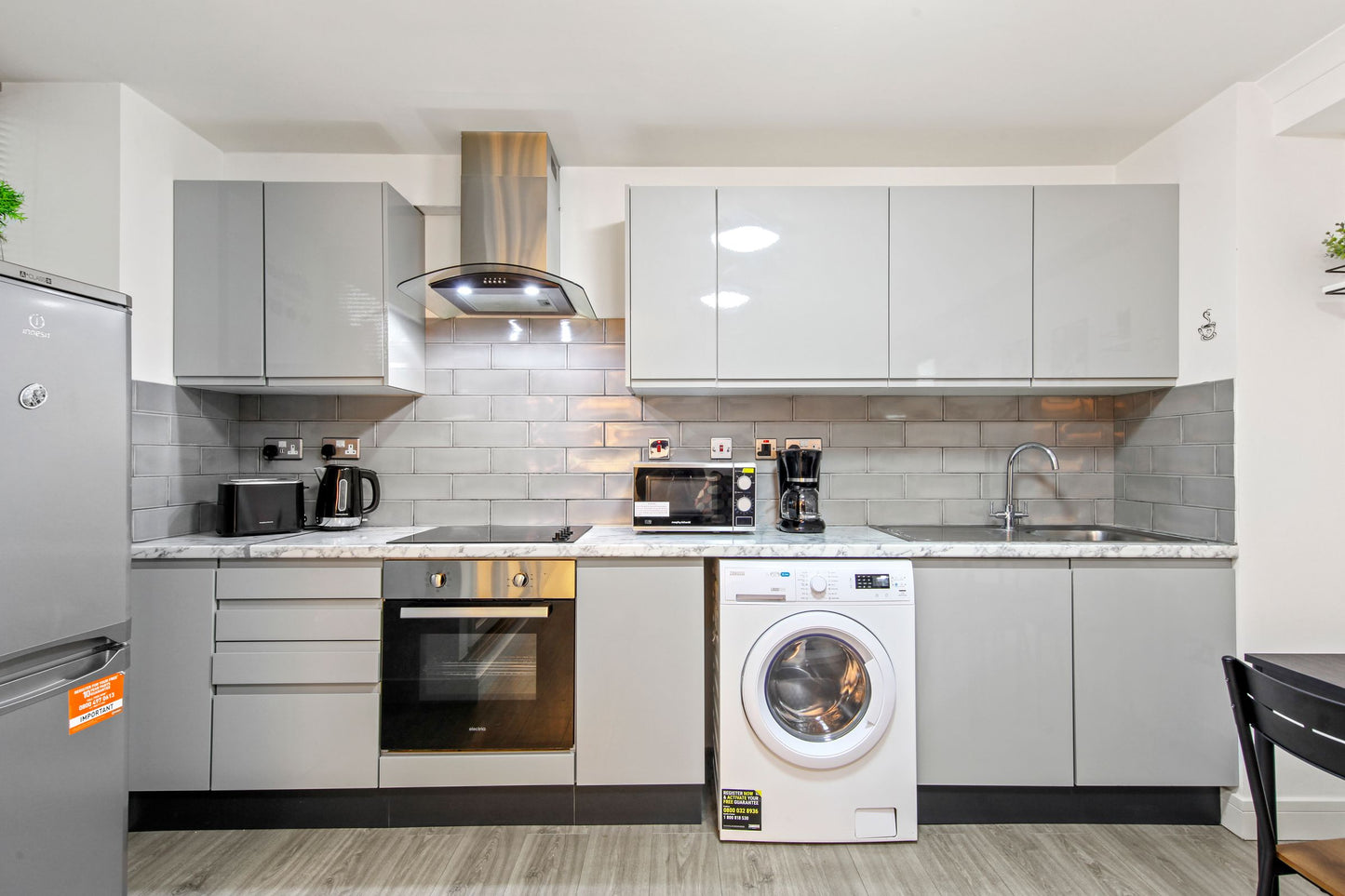 The Spacious Aldgate Apartment