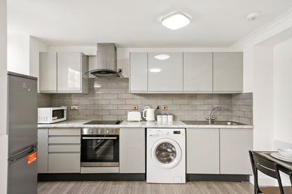 The Simple Apartment