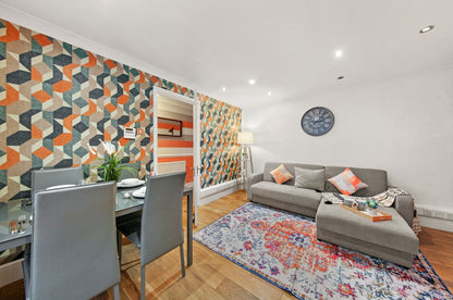 Cosy 1 Bed Flat Kings Cross - Small Garden Space