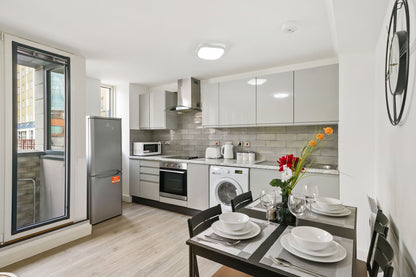 The Simple Apartment