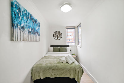 The Simple Apartment