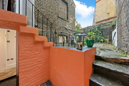 Cosy 1 Bed Flat Kings Cross - Small Garden Space